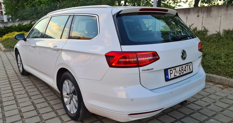 Volkswagen Passat cena 46950 przebieg: 278000, rok produkcji 2016 z Kostrzyn małe 667